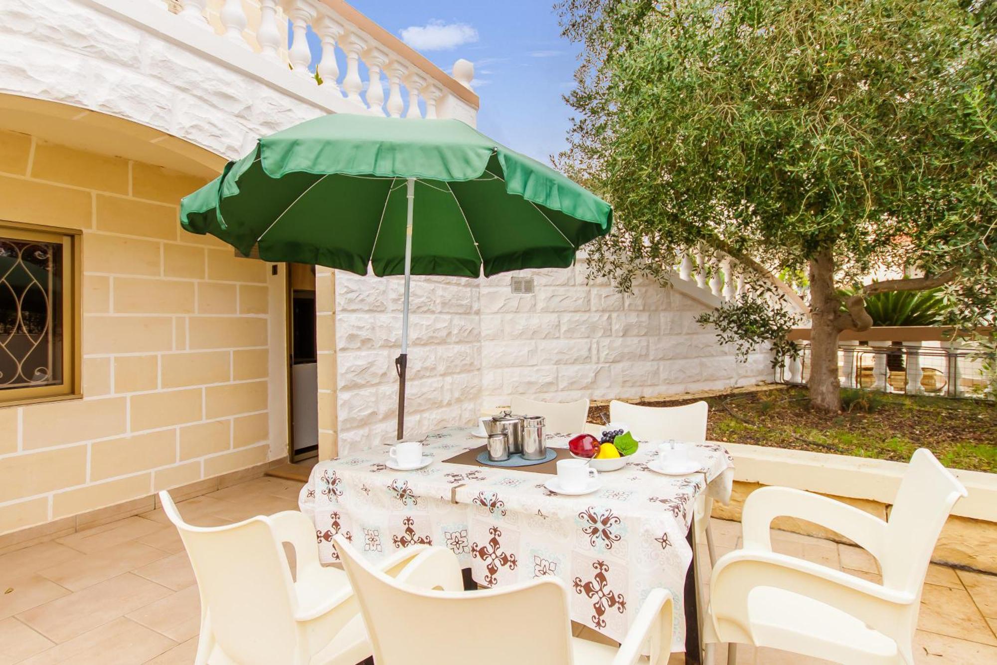 Villa & Pool Apartments In Mellieha Bay Экстерьер фото