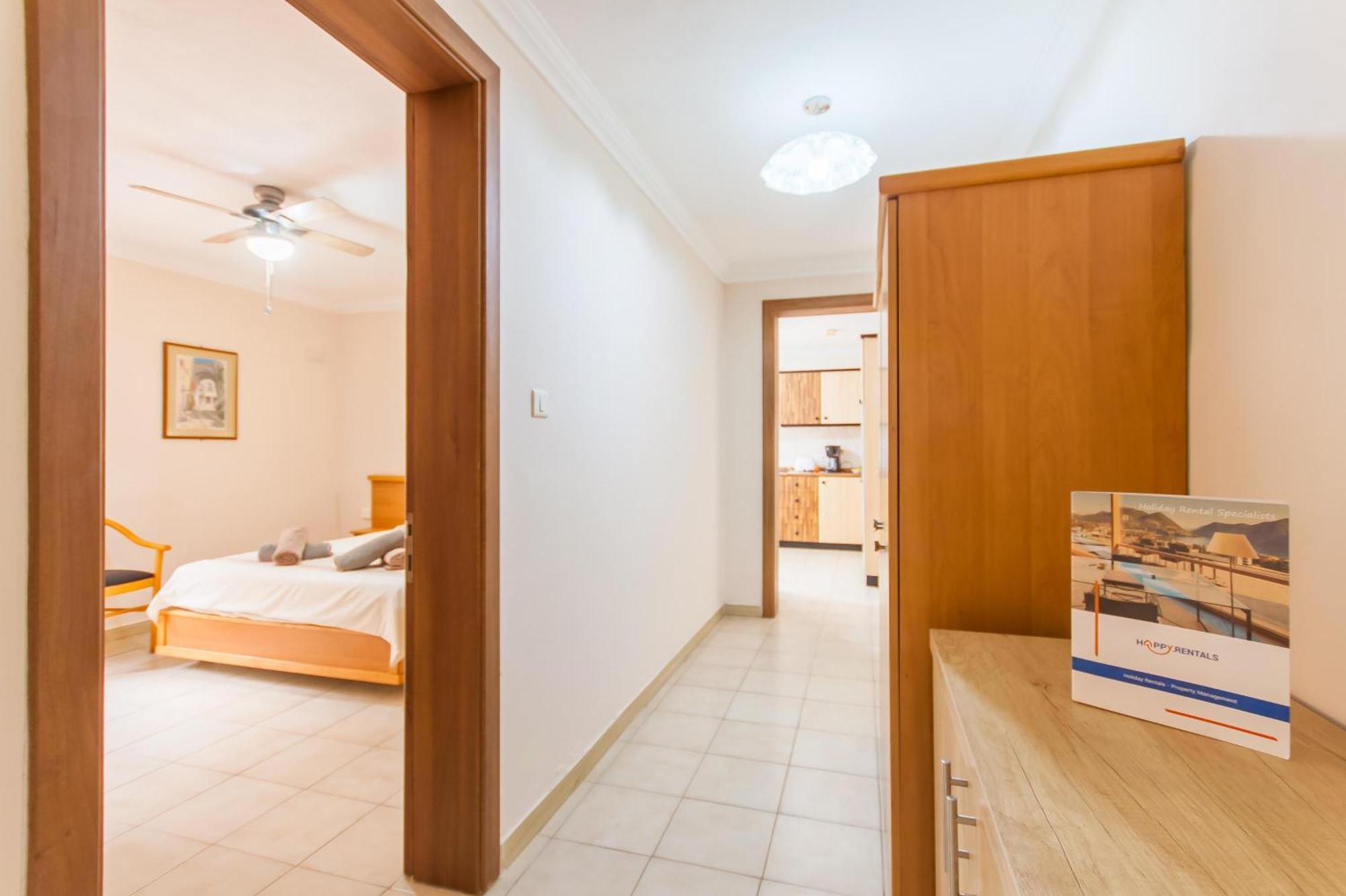 Villa & Pool Apartments In Mellieha Bay Экстерьер фото