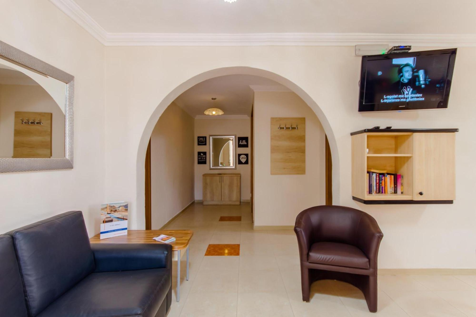 Villa & Pool Apartments In Mellieha Bay Экстерьер фото