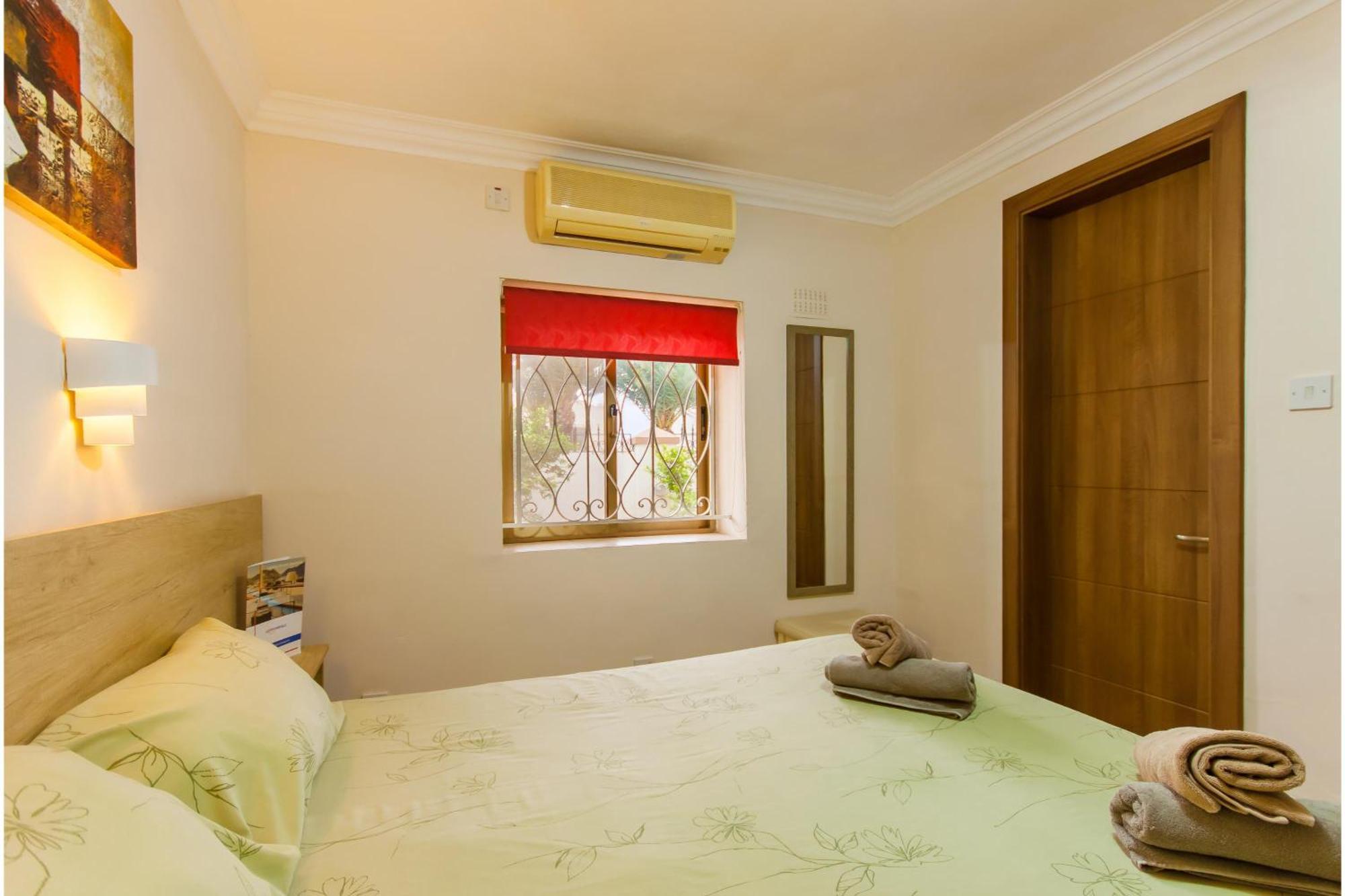 Villa & Pool Apartments In Mellieha Bay Экстерьер фото