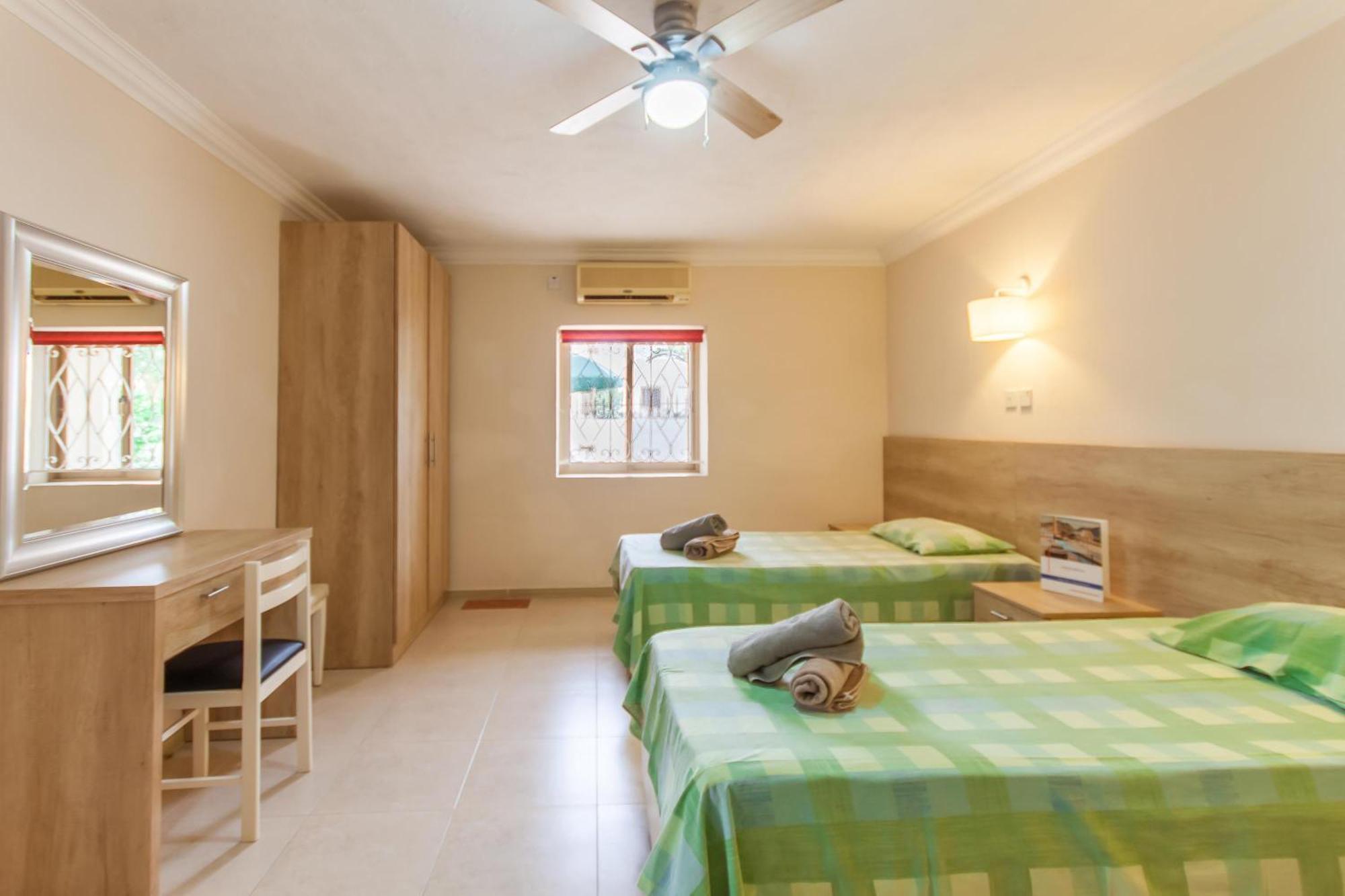 Villa & Pool Apartments In Mellieha Bay Экстерьер фото