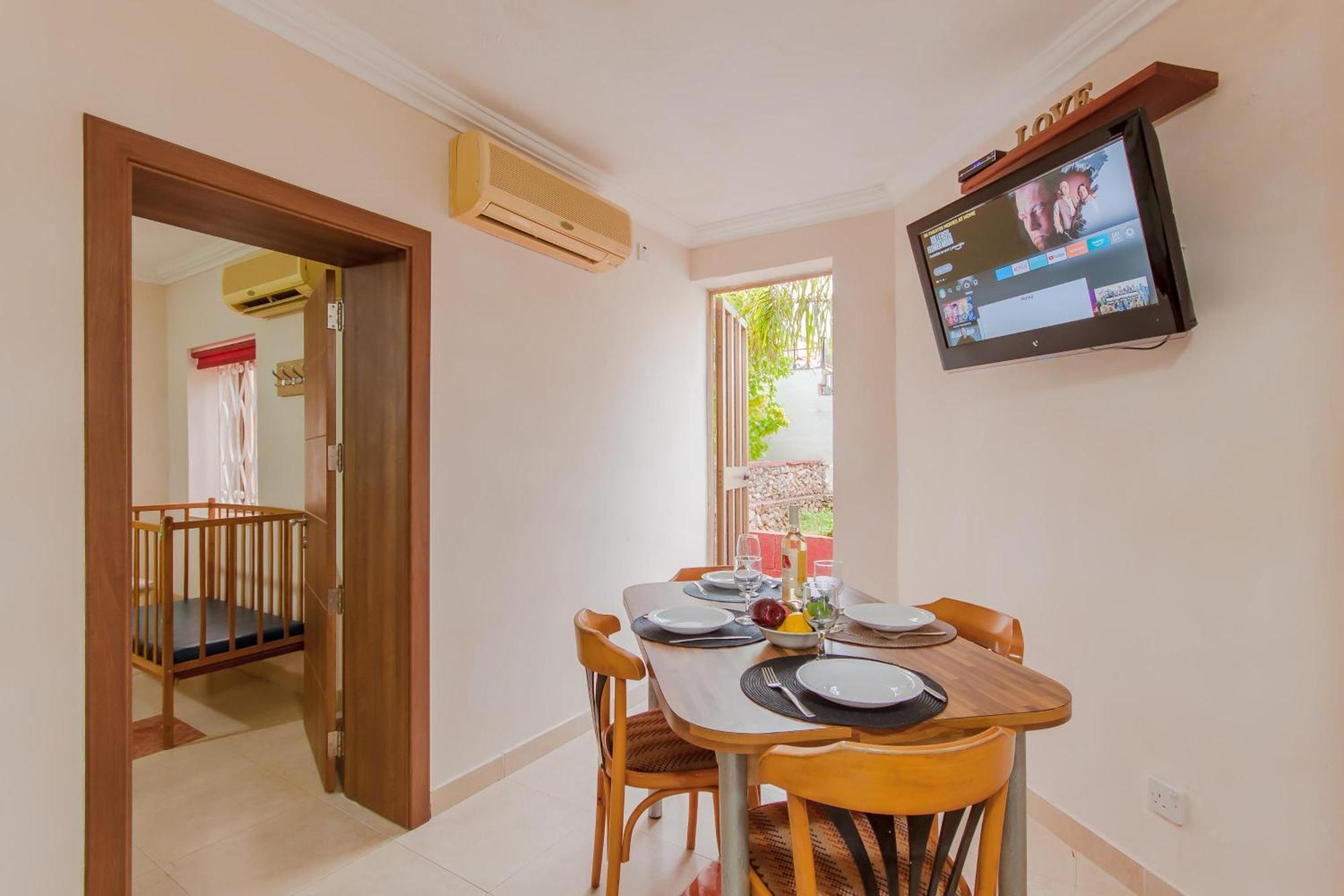 Villa & Pool Apartments In Mellieha Bay Экстерьер фото